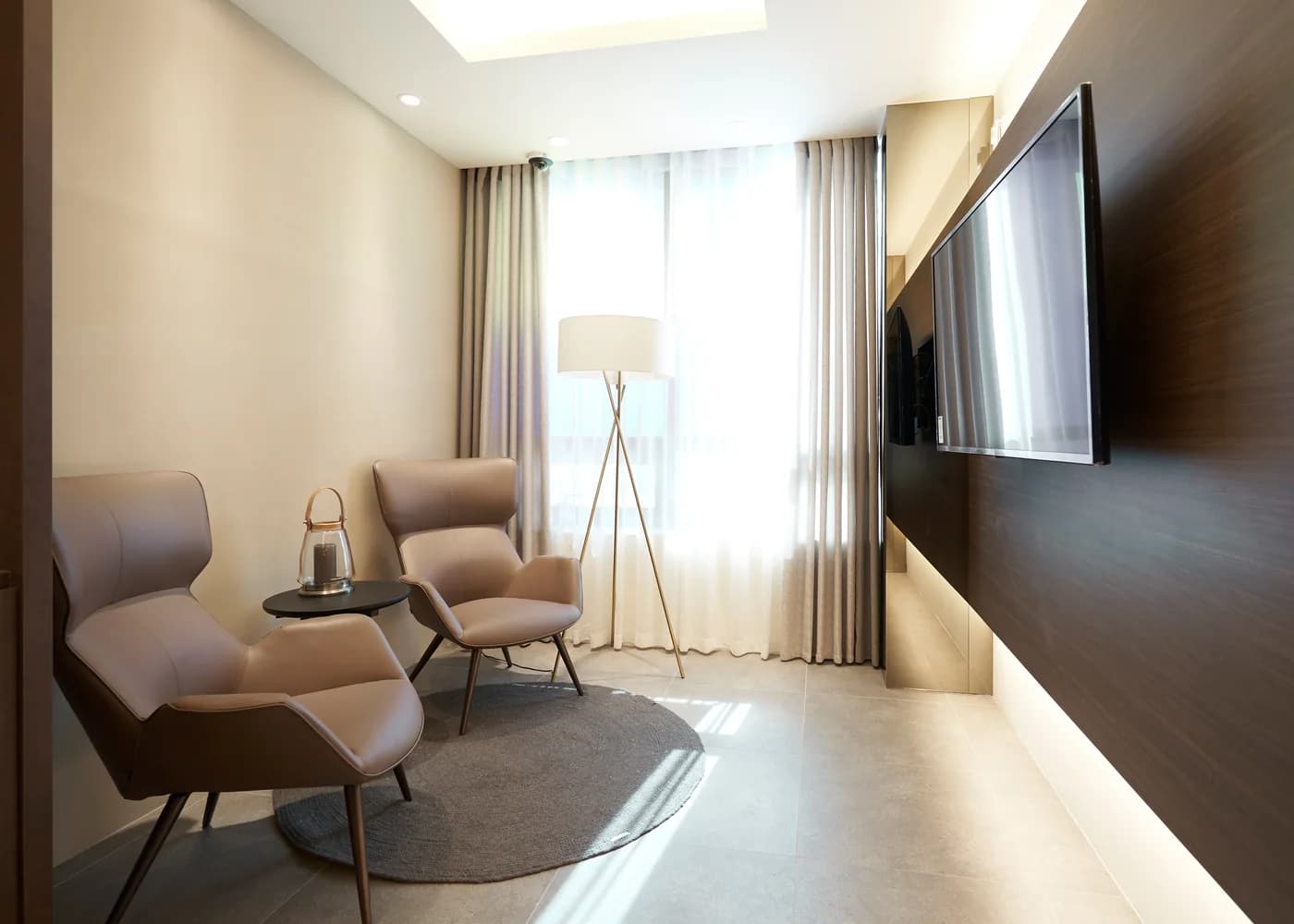 Consultation room prepared for Korean plastic surgery planning